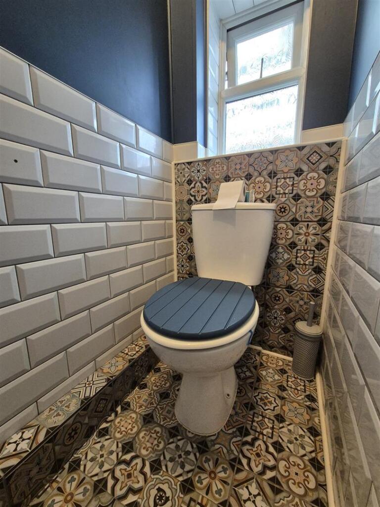 wc toilet.jpg