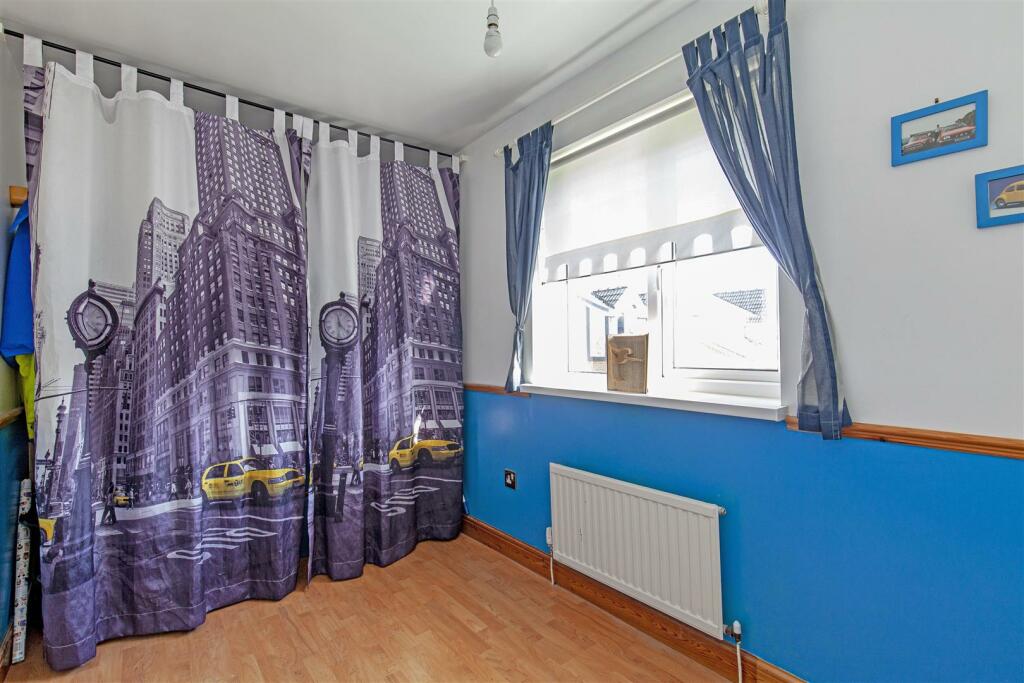 Bedroom 4-2.jpg