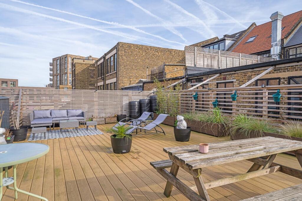 Shared terrace (4).jpg