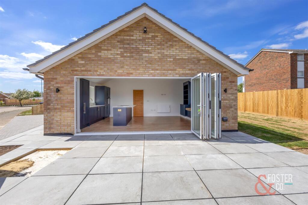 Hawthorn Road, 47-014.jpg