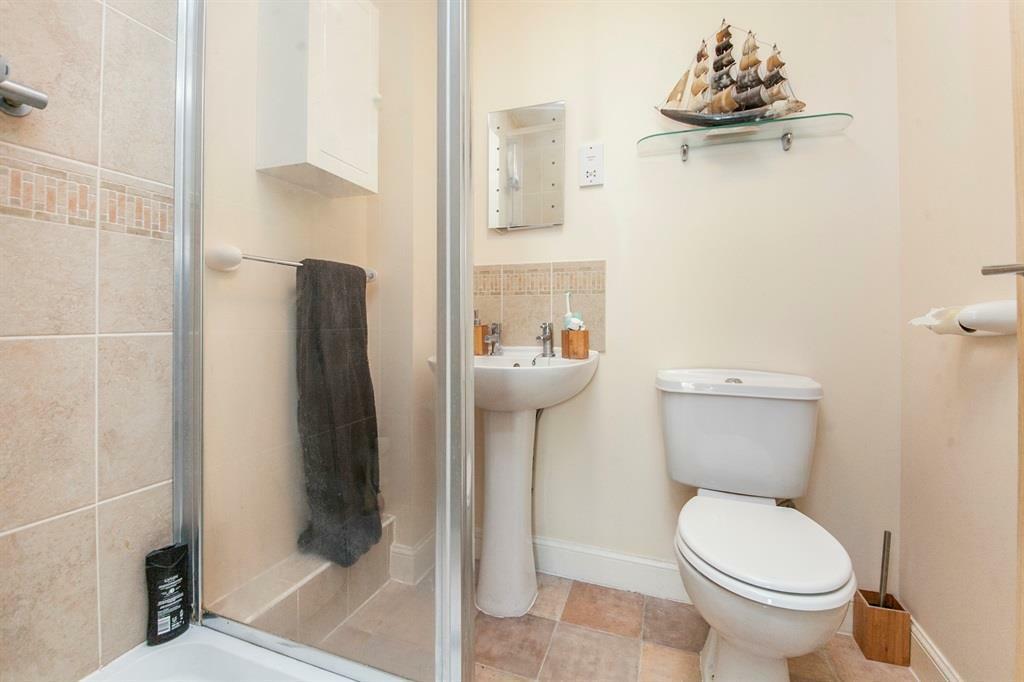 En-suite Bathroom