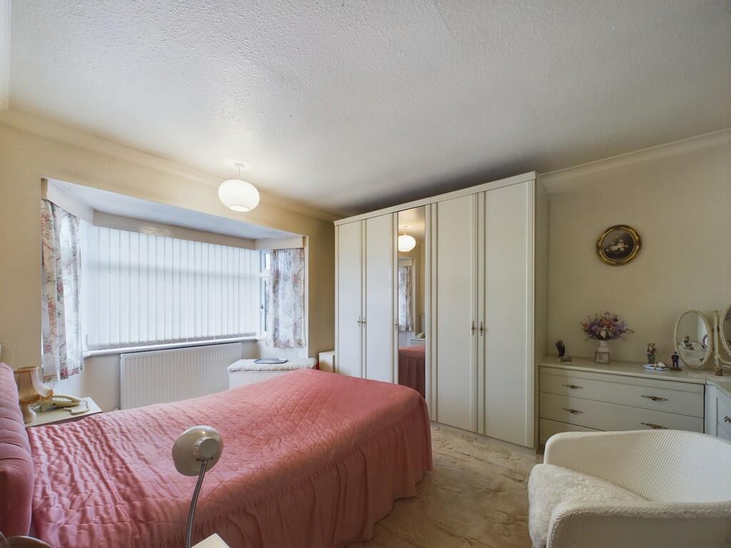 CAM02060G0-PR0272...