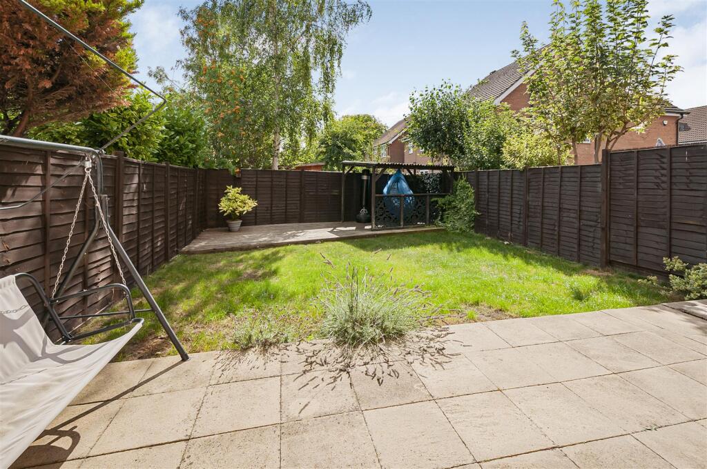 65 Captains Close2.jpg