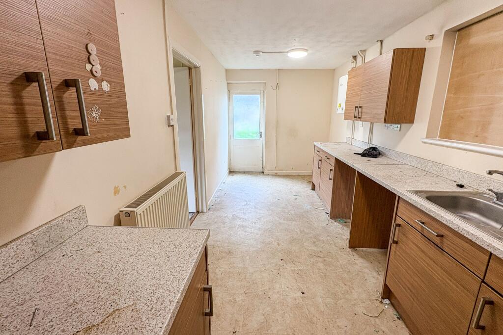 35 Oaklands, Chippenham, Wiltshire, SN15 1RD