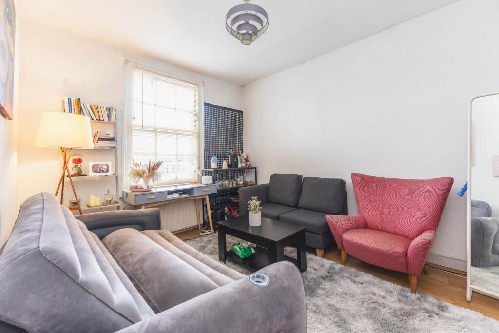 386C Wandsworth Road, London