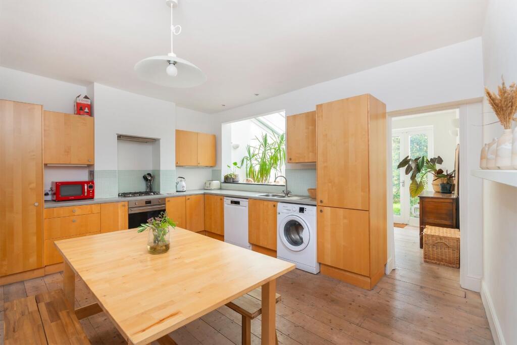 ECARRETTESREMOS5 - Kitchen.Diner C.jpg