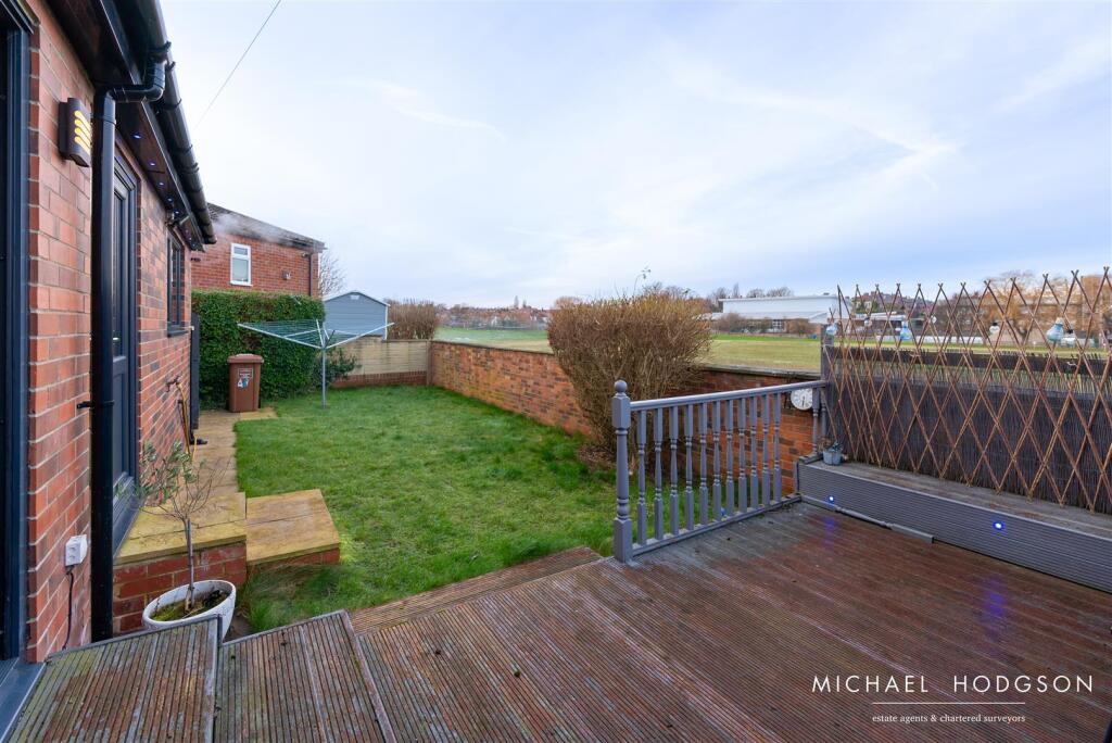 48, Belle Vue Park West-33.jpg