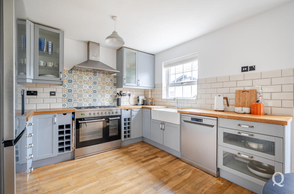 1dea5669-3184-495...