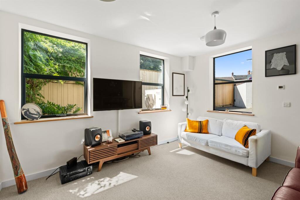 2-GloucesterSt-021.jpg