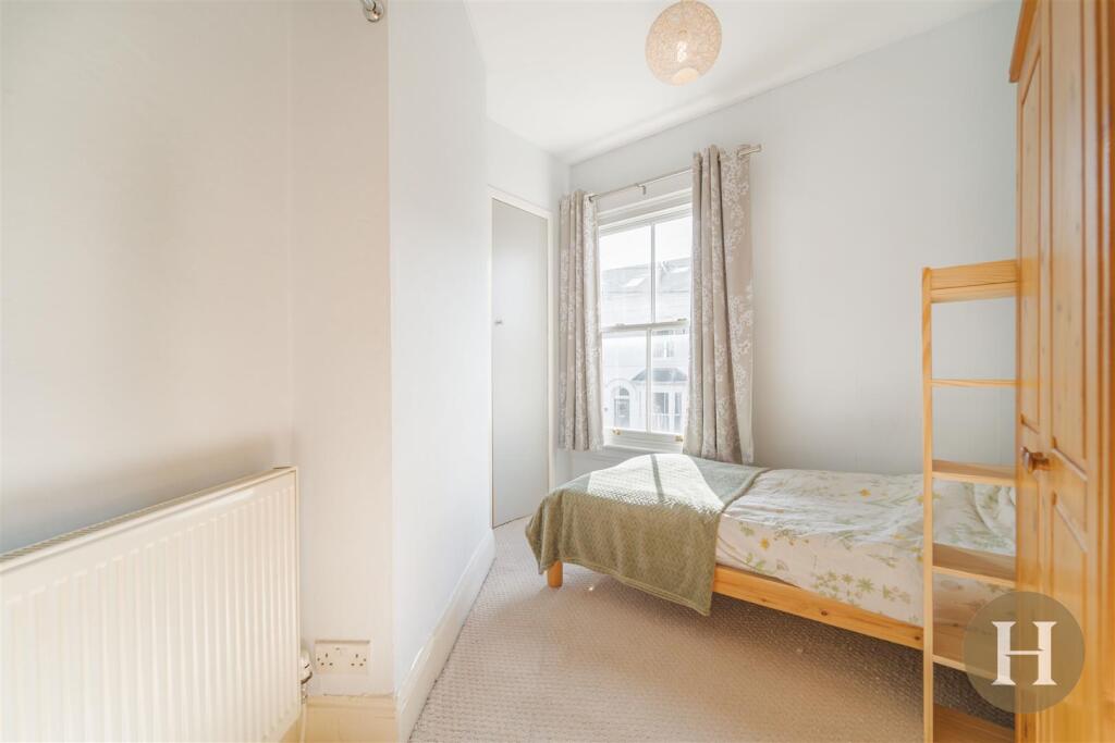 Hadleigh Estate Agents-13.jpg