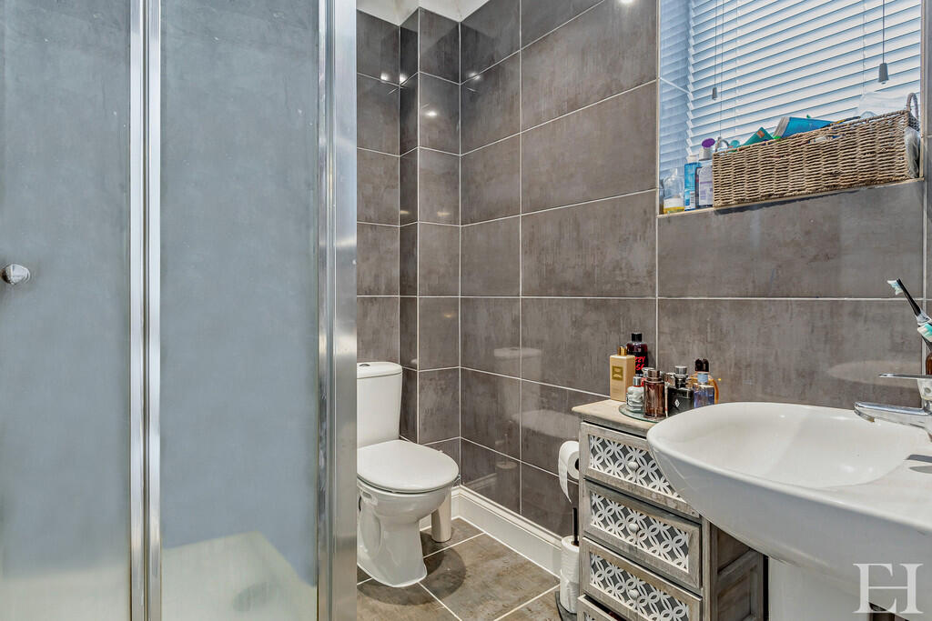 8662282-interiorW...
