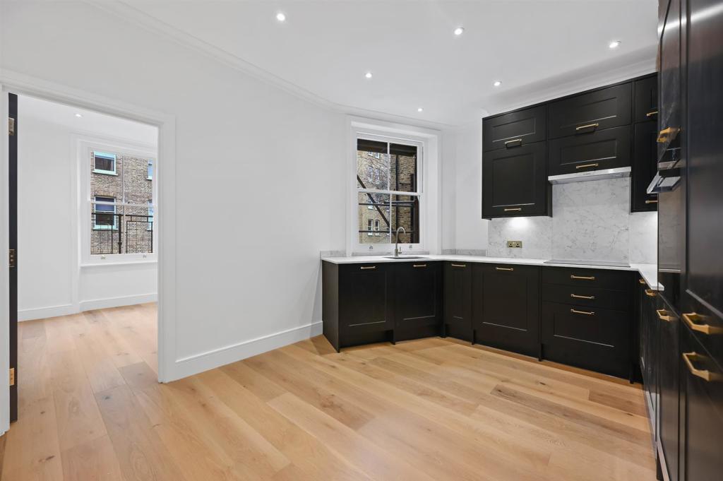 CR - Morshead Mansions - Kitchen3 (1).jpg