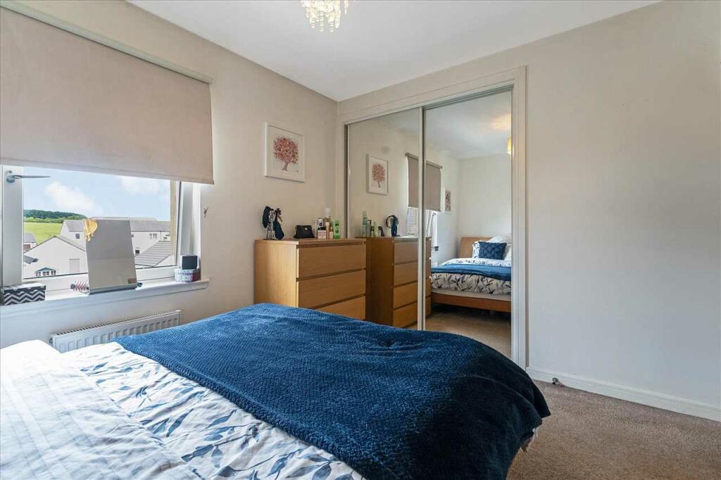 Bedroom One (2)