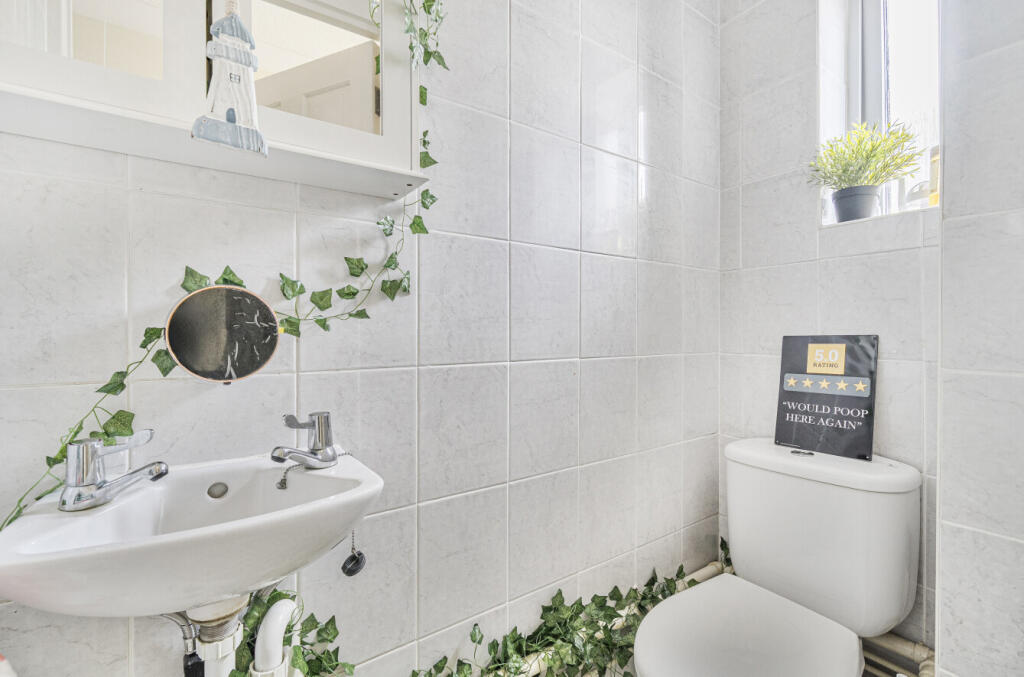 1346456-4-68b0306...