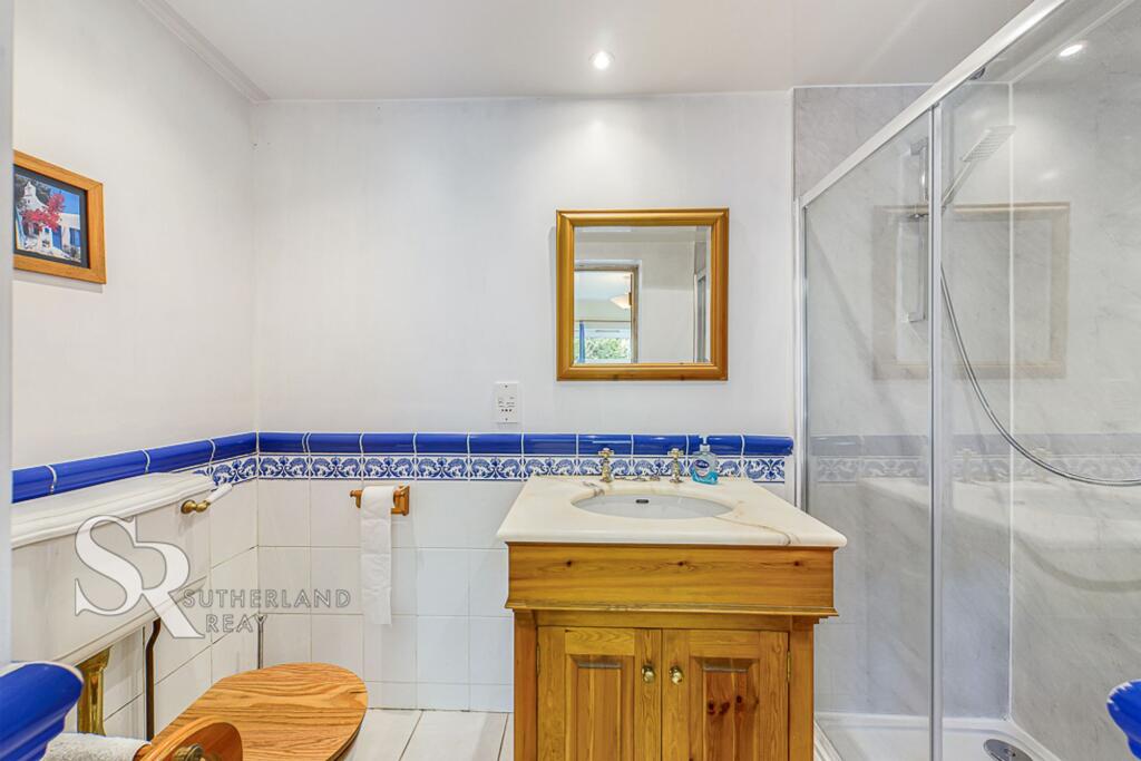 En-Suite (Bedroom One)