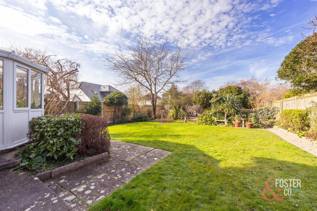 Old Mill Close, 33-016.jpg