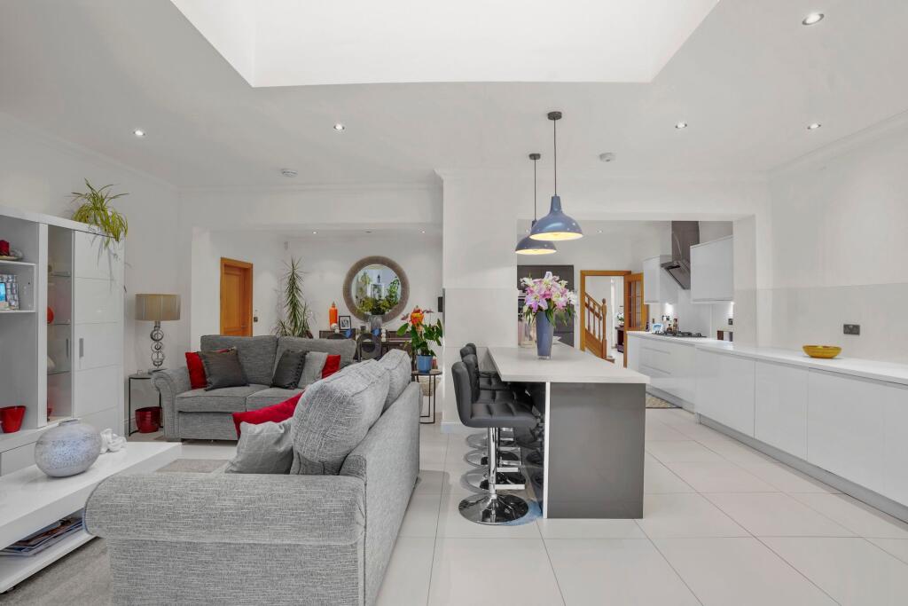 Lounge/Kitchen/Dining Room