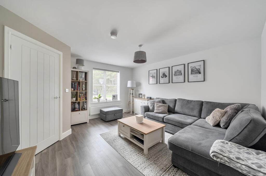 1369158-16-68fa23...