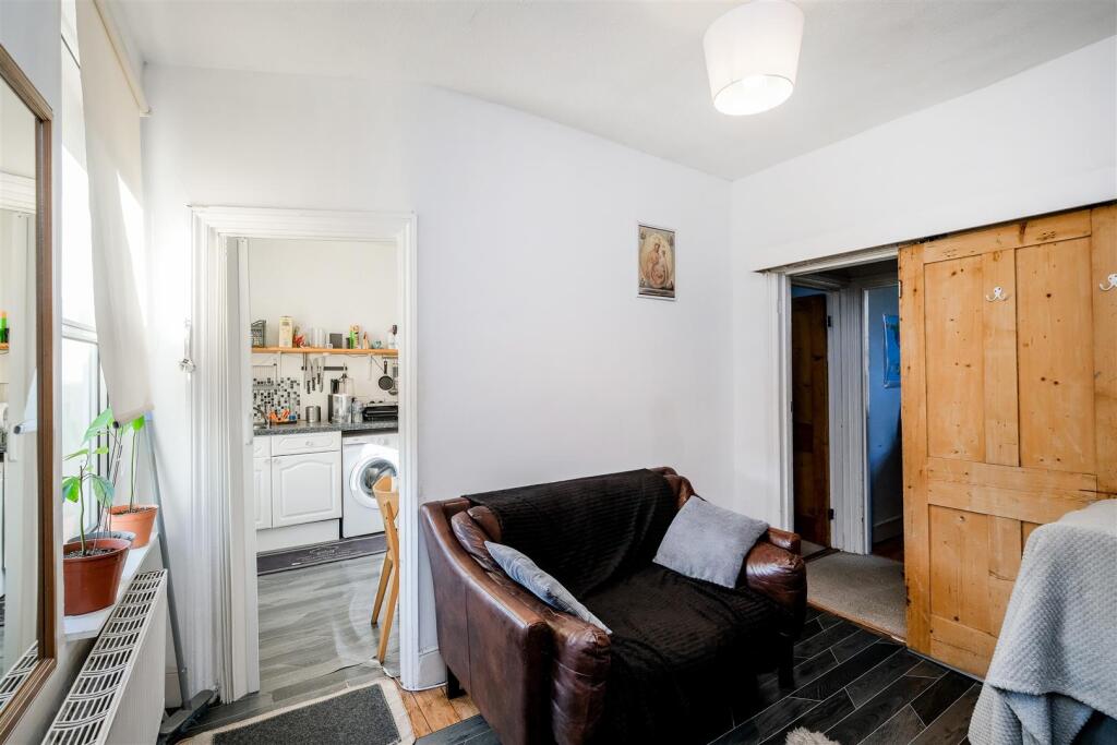 54 Camden Road-9.jpg