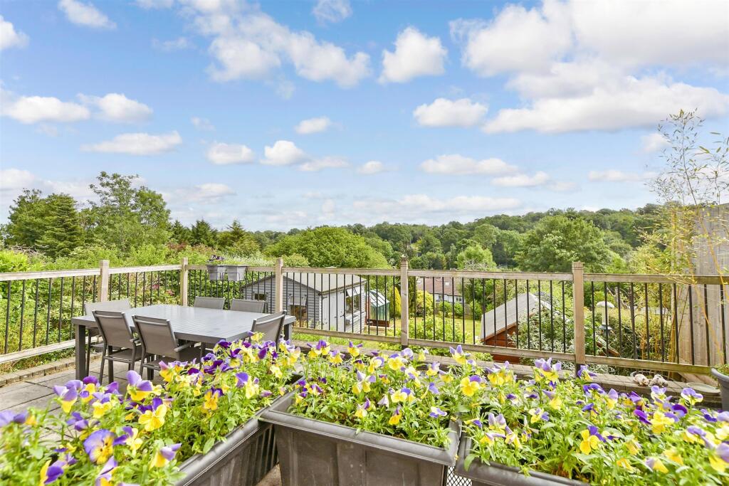 External Lifestyle Photograph