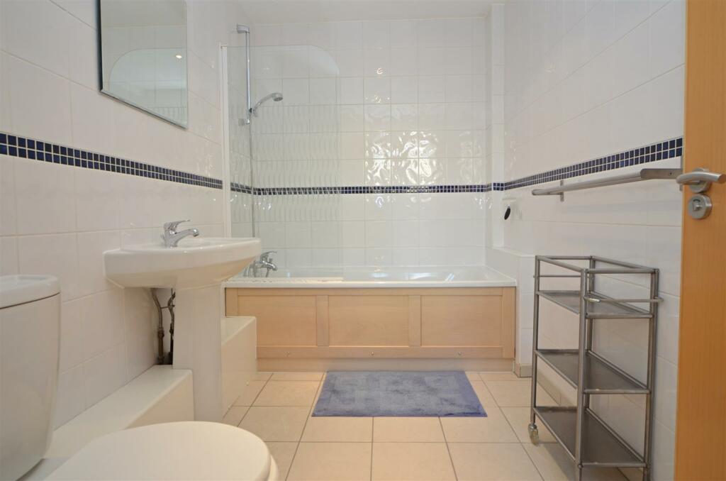 Ensuite Bathroom