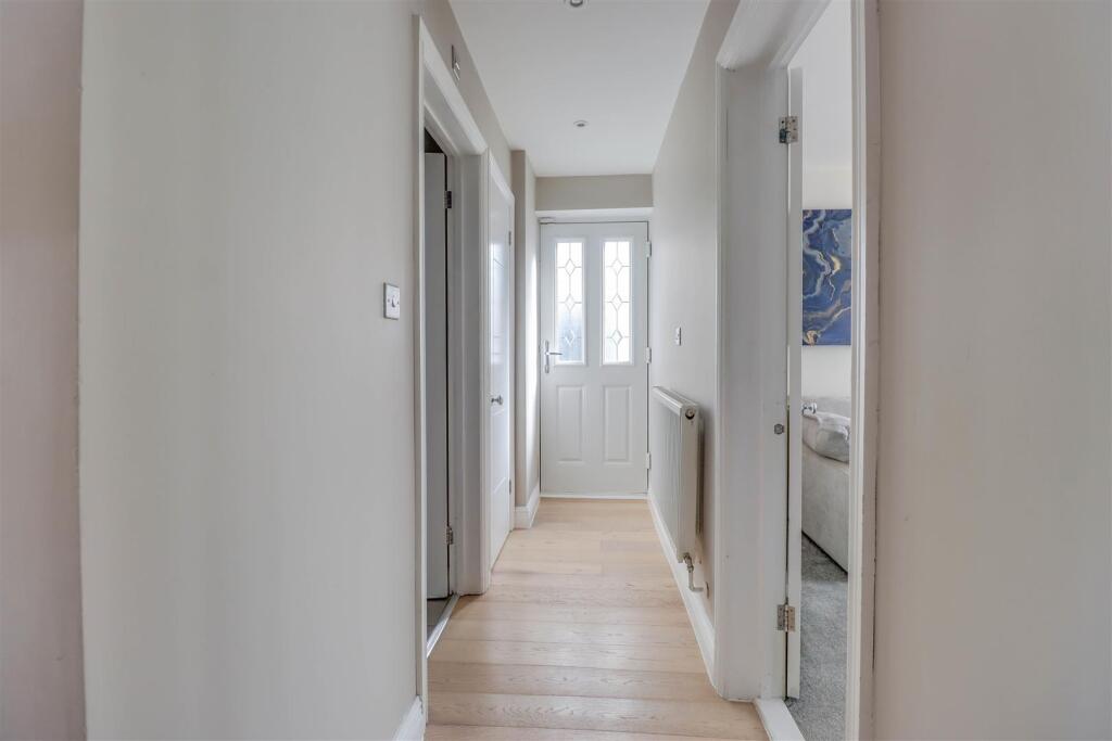 6 LILAC AVENUE INSIDE-13.jpg