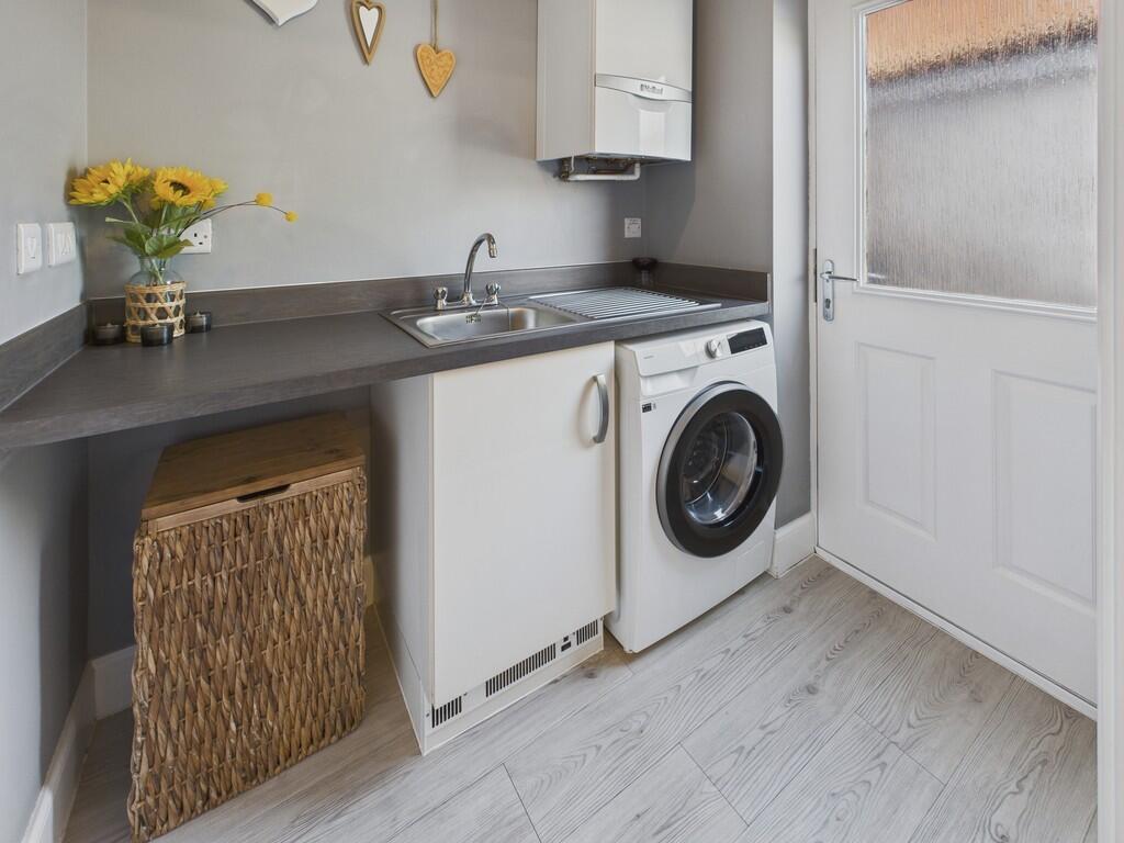 CAM04273G0-PR0192...