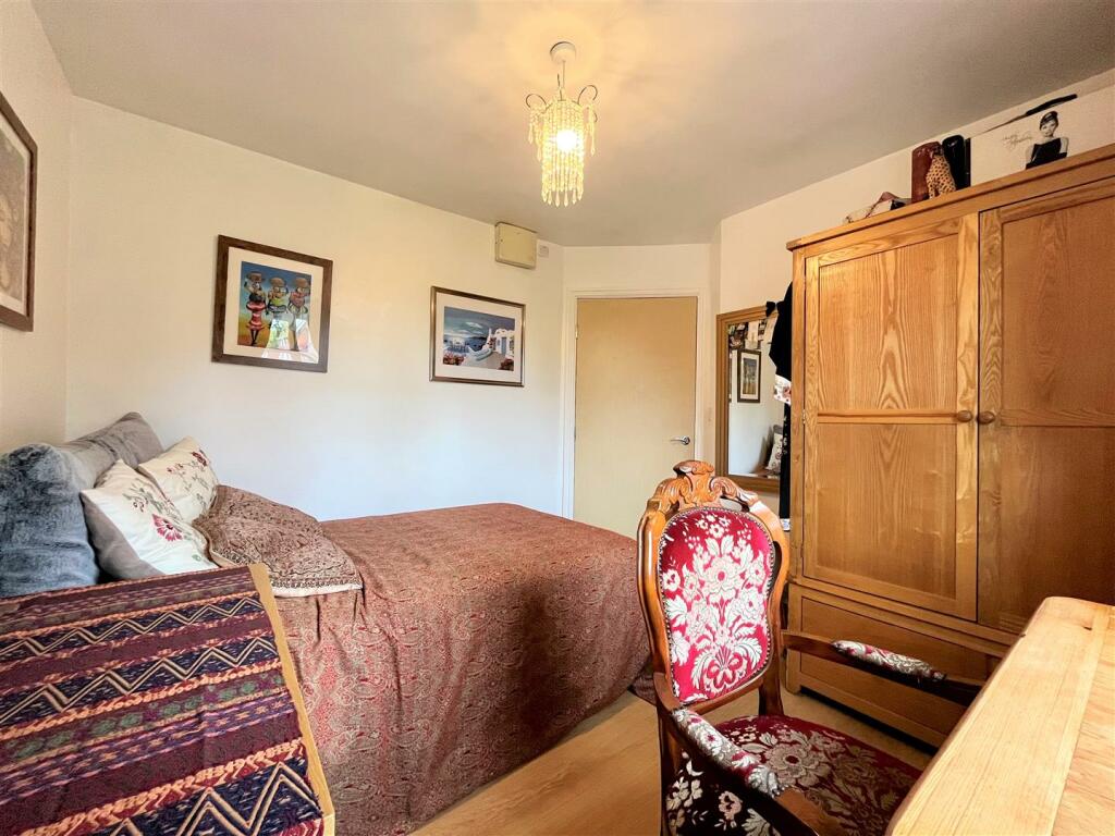 Bedroom 2 Aspect 2