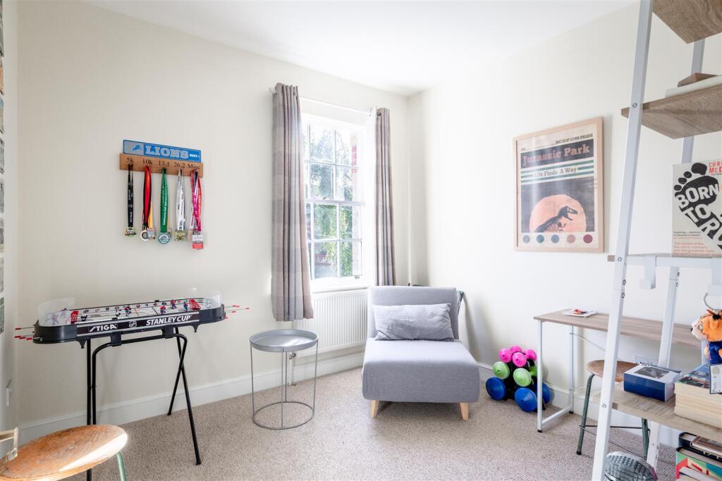 19 Blenheim Mews-1.jpg