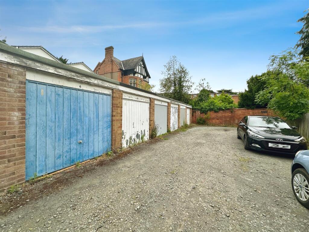 52ed784c--4A58-BE9D-B27540B5AE1D-61919-000014AA0CA