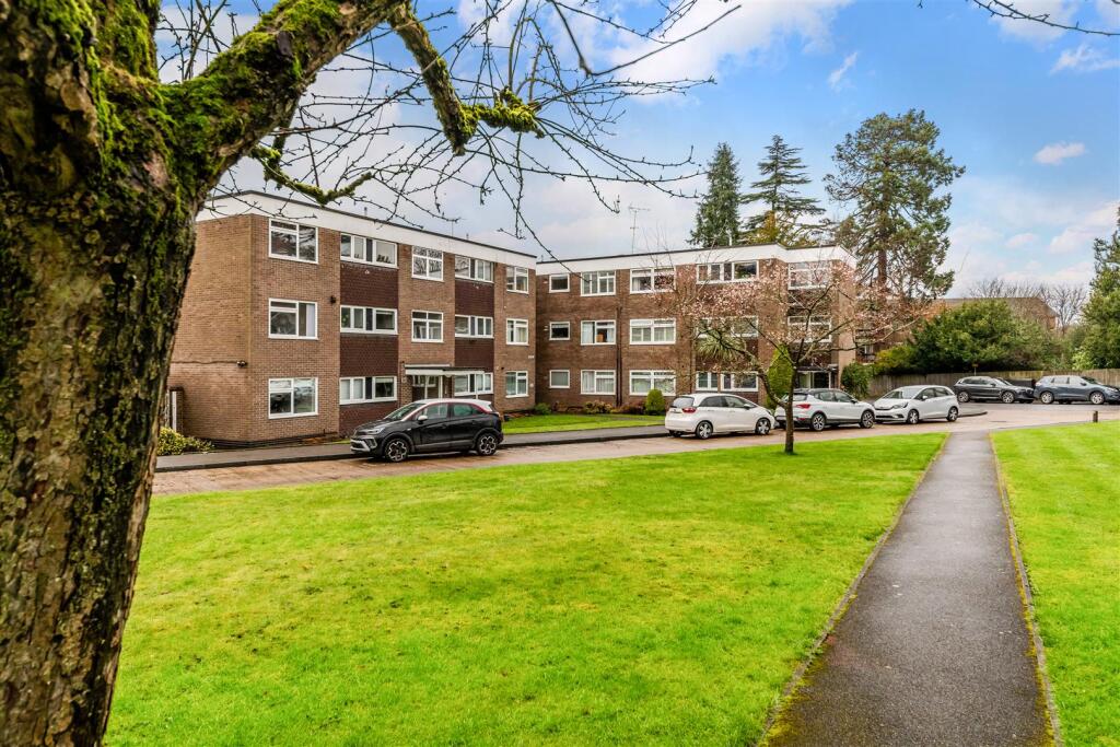 BRIAVELS COURT (6).jpg