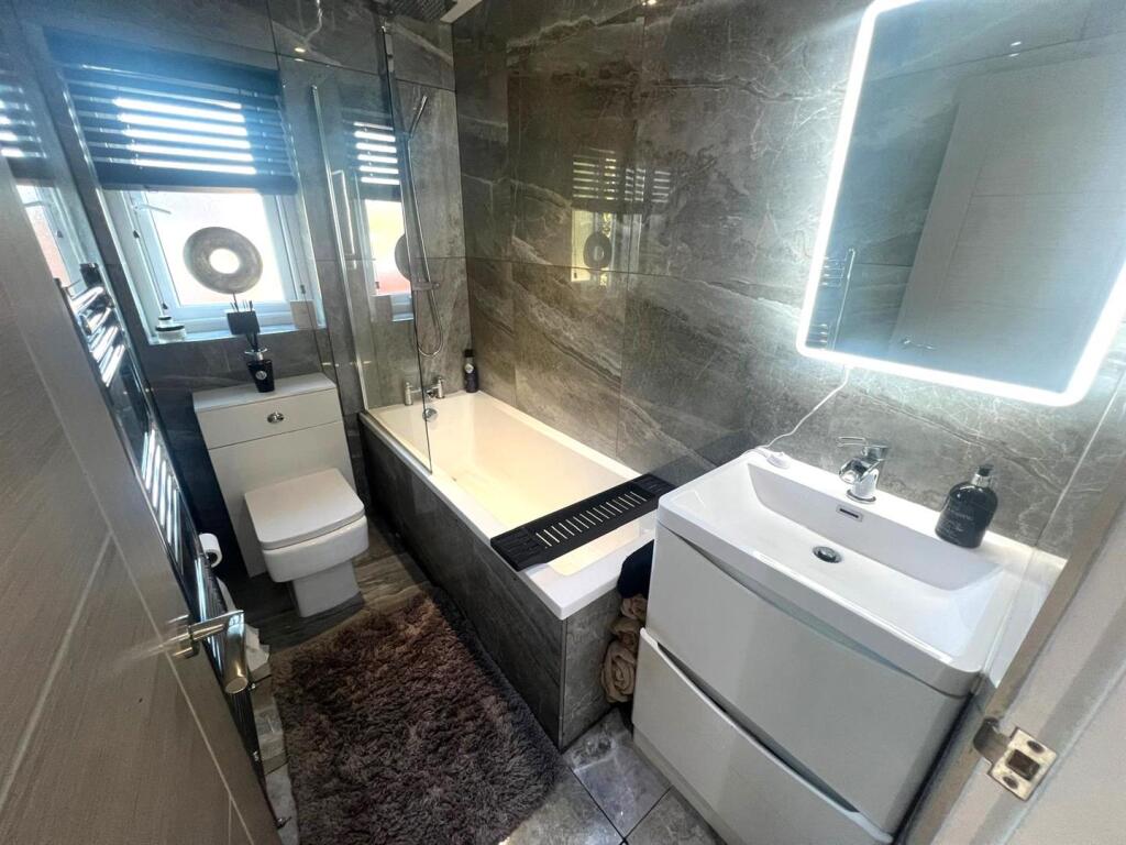 Upstairs bathroom