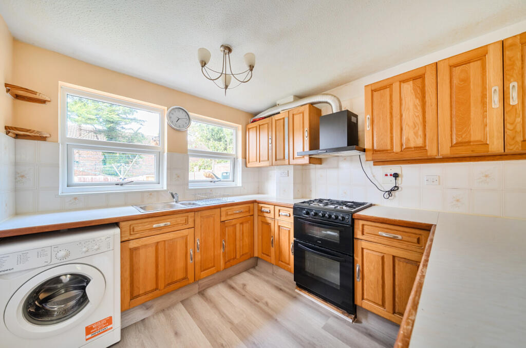 1355519-12-68c7ee...