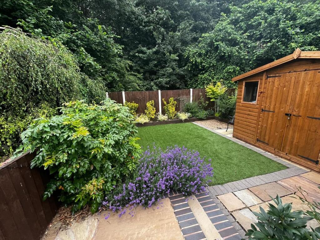 garden 1.jpg