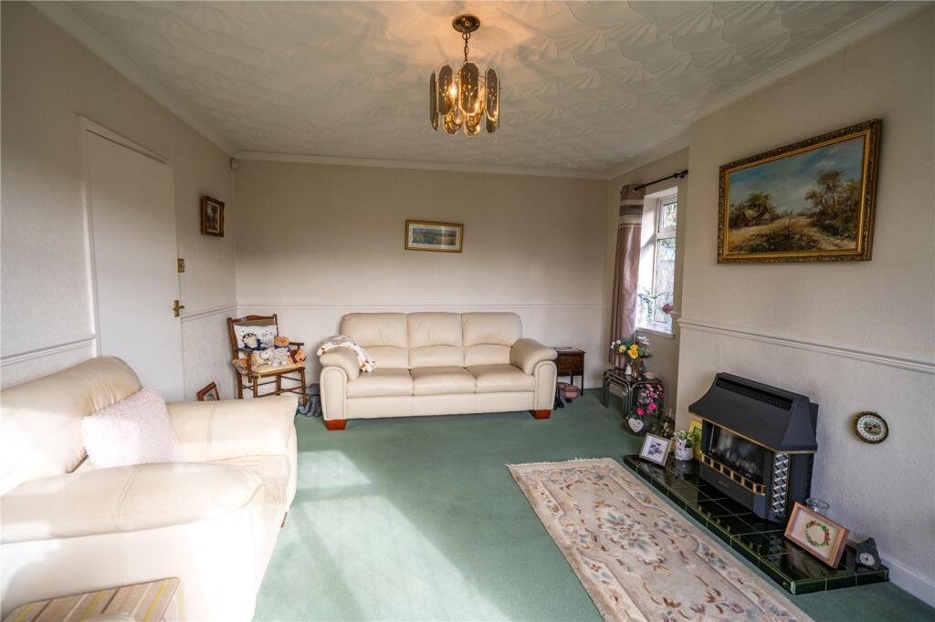 Living Room (2)