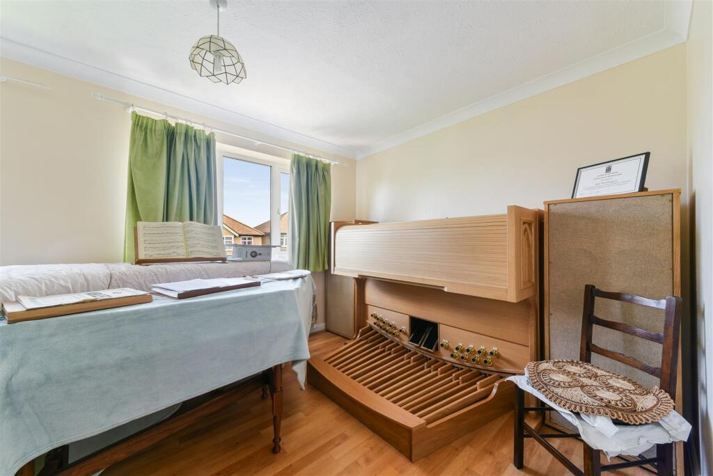 MALDEN ROAD, 193-1.jpg