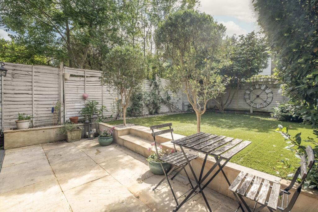 102-Dover-House R...