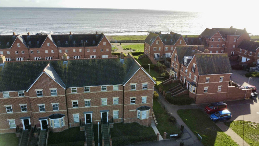 4 Bedroom Town House for Sale
