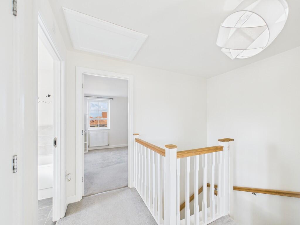 CAM01835G0-PR0299...