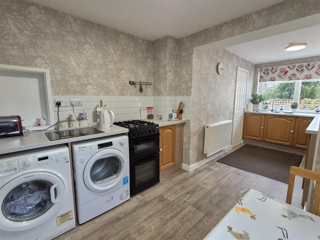 Extended Dining Kitchen