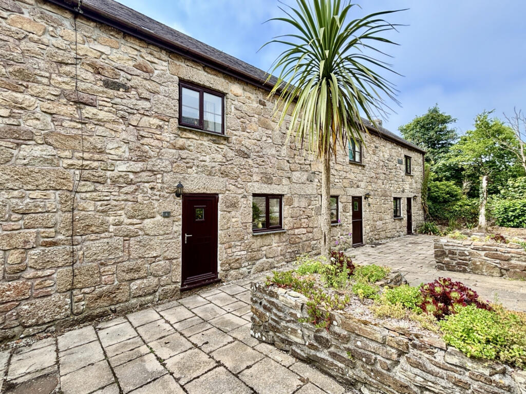 3 bedroom holiday home for sale