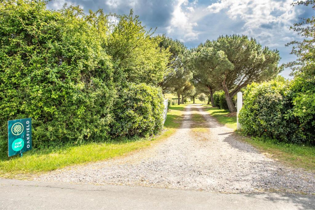 Old Stables Ringmer25.jpg