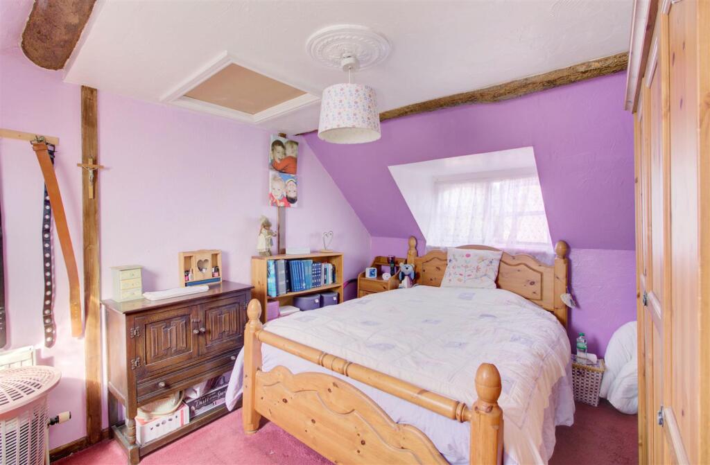 Attic bedroom 1