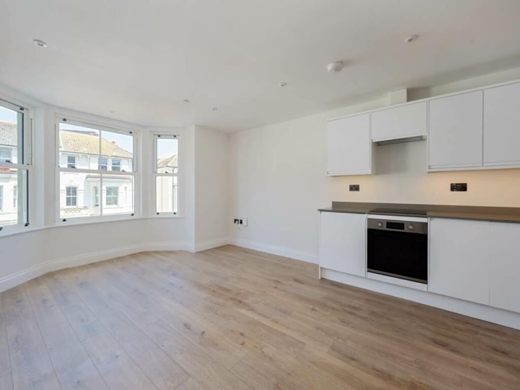 flat 7 - bay