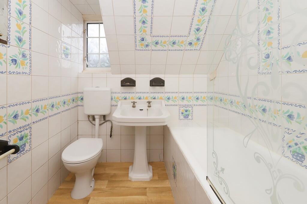 15 Chapel Lane (1...