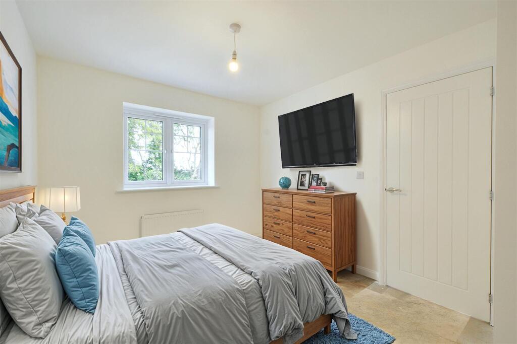 Virtual Staging AI - Bedroom-2.jpeg