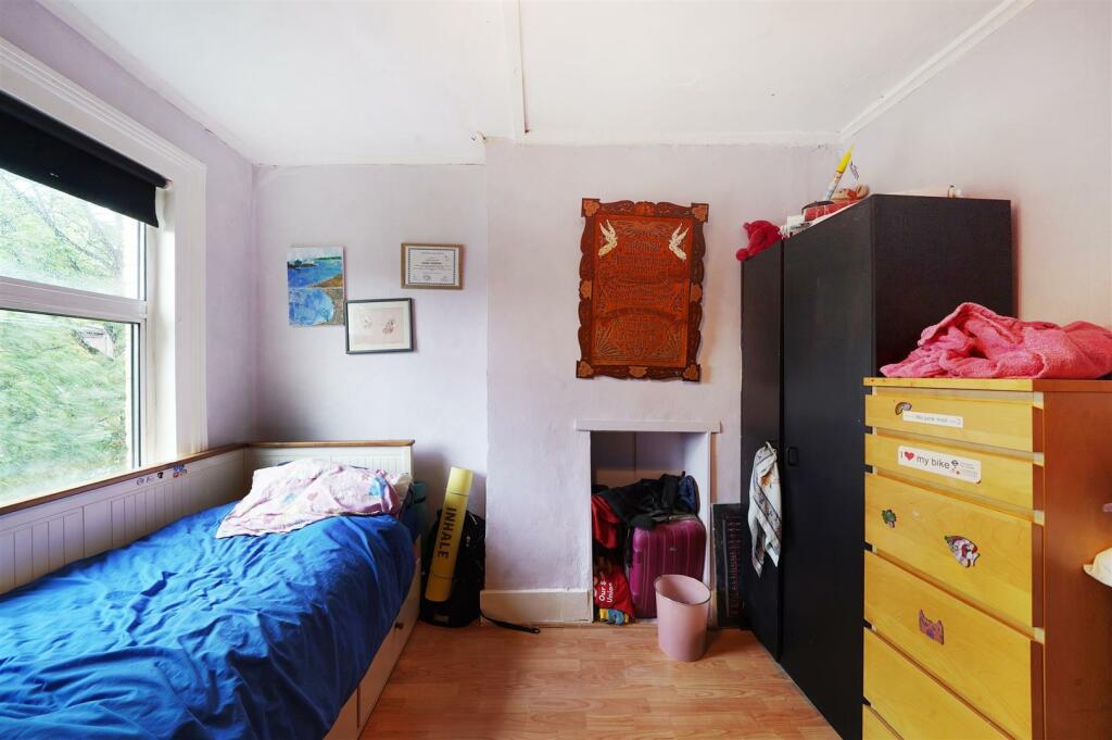 Bedroom2.jpg