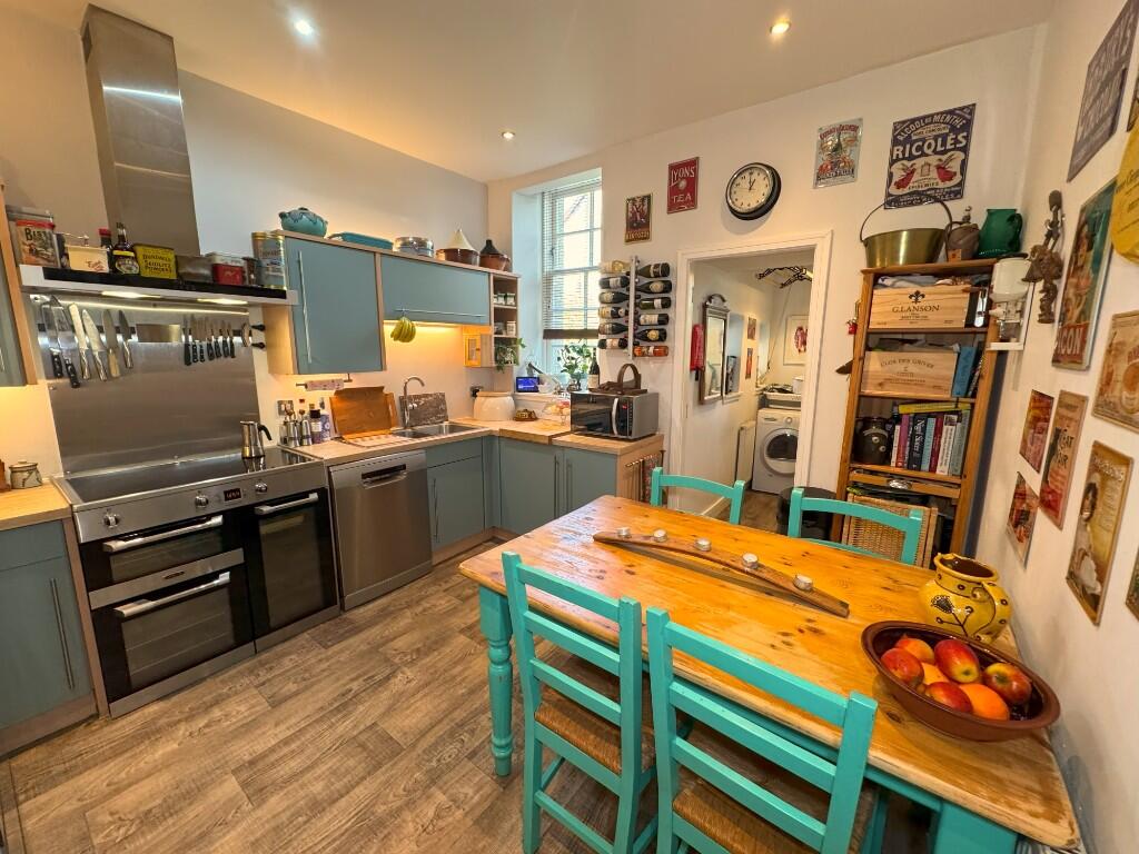 Kitchen 1