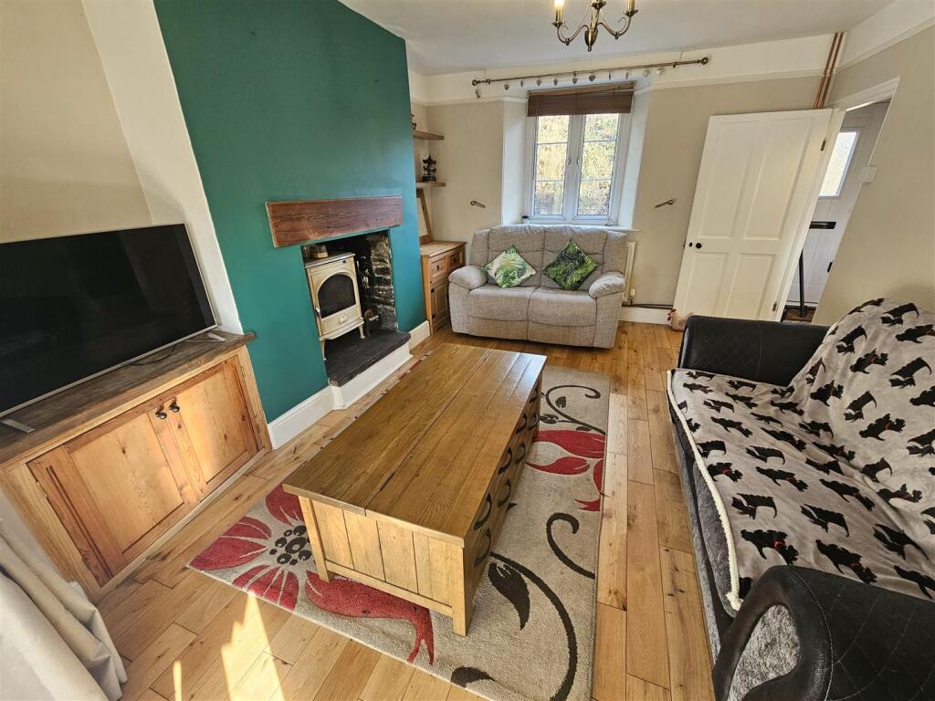 Sitting Room (2).jpg