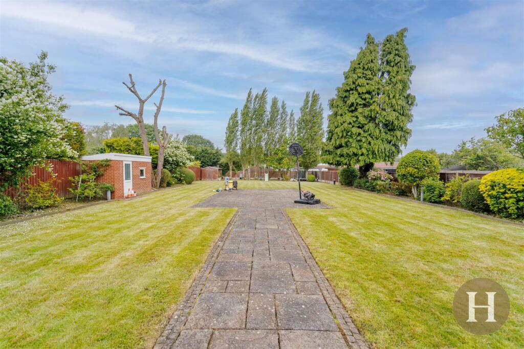 Hadleigh Estate Agents-48.jpg